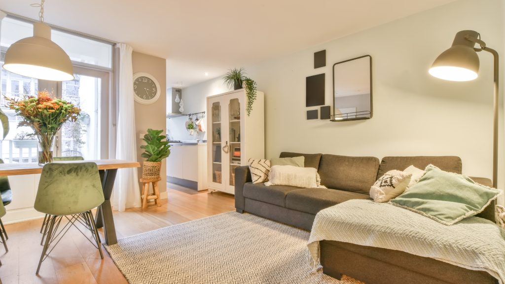 10 Tips to Keep Your Patrick Henry Home Sparkling Clean All Year Round